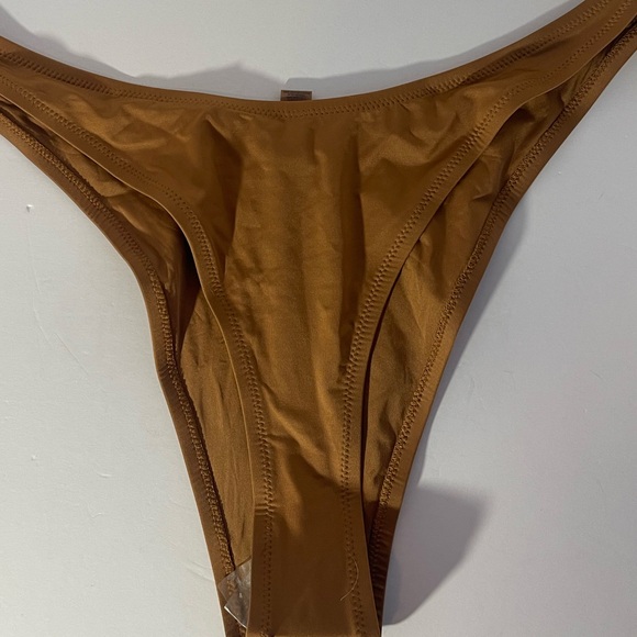 Skims bikini bottoms- almond - Picture 5 of 9
